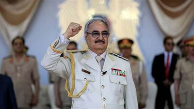 باحث يحذر: الإخوان تدبر مكائد عدة لخليفة حفتر وتجهز لإسقاطه ‏