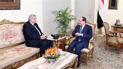 مستشار الرئيس: نتابع كل جديد للوصول لمصل كورونا.. بدأنا التجارب السريرية للعلاج ببلازما المتعافين.. والفيروس شرس ويجب اتباع الإجراءات