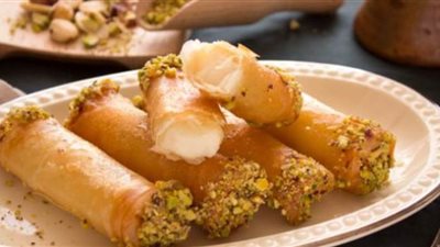 طريقة عمل زنود الست أشهى وأسهل حلويات رمضانية | فيديو