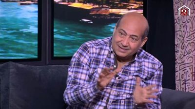 طارق الشناوي: نيللي ولدت لتبث السعادة | فيديو 