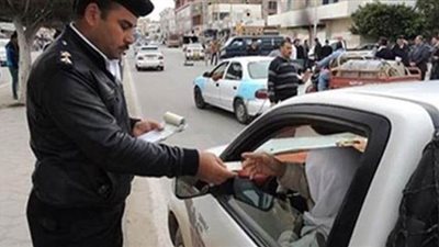 مرور الجيزة يحرر 215 مخالفة تجاوز سرعة «رادار» وإزالة 14 موقفا عشوائيا