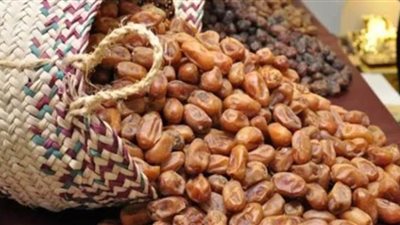 ضبط 8 أطنان زيتون وتمور غير صالحة للاستهلاك بالبحيرة