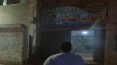 بعد ظهور حالات مصابة بكورونا.. حملات تطهير وتعقيم بقرية 