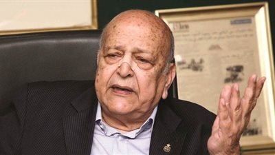 حسين صبور الرئيس الفخري لـ