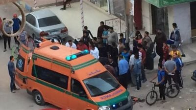 لقى ربه صائما.. سيارة تصدم شابا كان يوزع العصائر على المارة بالطريق الإقليمي بالمنوفية