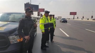 سيولة مرورية بالقاهرة والجيزة.. واستمرار التحويلات بطريق الإسماعيلية الصحراوي والدائري