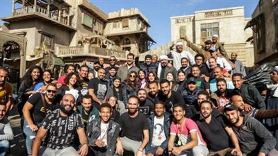 ياسر جلال برفقة أسرة 