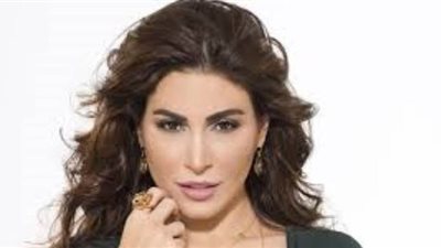 يارا تخطف الأنظار بالحجاب في أحدث ظهور