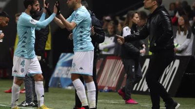 فيفا يعلن عن 5 تبديلات بدلا من 3 بعد استئناف النشاط الكروي