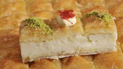 حلويات رمضان.. طريقة عمل الجلاش بالقشطة | فيديو