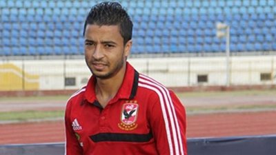 باسم علي يفاضل بين العديد من العروض المحلية وينتظر الأهلي