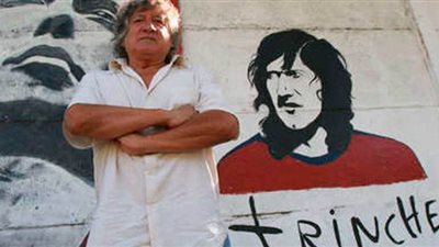 وفاة أسطورة كرة القدم في الأرجنتين بعد الاعتداء عليه