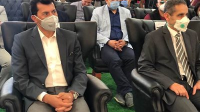 وزير الرياضة ومحافظ الغربية يطلقان قافلة مساعدات غذائية لـ١٨ محافظة