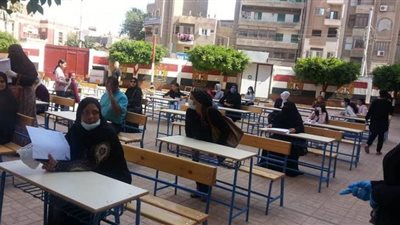 تسليم المشروعات البحثية بمدارس الدقهلية وسط إجراءات احترازية | صور