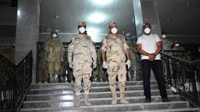 محافظ أسوان يتواصل مع وزيرة الصحة لدفع أطقم طبية لتوفير الخدمة العلاجية