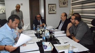 اتحاد الكرة يصرف 40 ألف جنيه قيمة مستحقات حكام الوادي الجديد