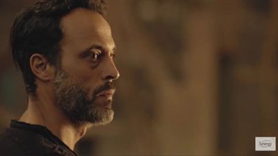 أول جريمة قتل في الواحة بالحلقة 15 في مسلسل 