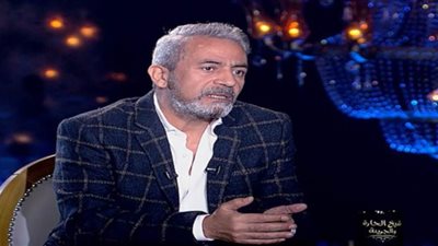 صبري فواز عن فيديوهات خالد يوسف: كل إنسان حر في حياته الخاصة | فيديو