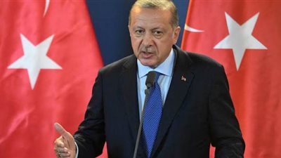أردوغان يستثمر أزمة اللاجئين في الضغط علي أوروبا