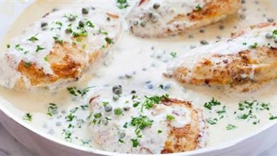 طريقة عمل الدجاج بصوص التفاح والكريمة