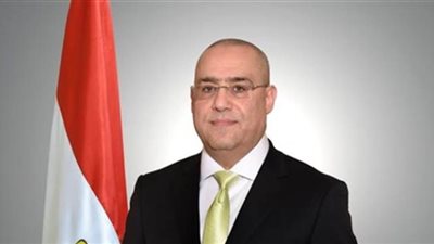 وزير الإسكان يصدر قرارا بندب الدكتور عبد الخالق عبد الرحمن للعمل مساعدا للوزير للشئون الفنية