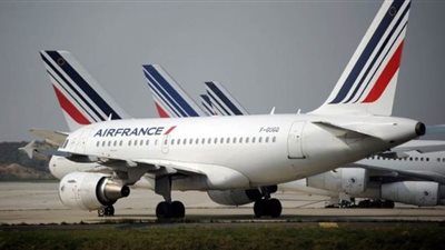 فرنسا تستأنف رحلاتها الجوية مع الجزائر بعد تعليق شهرين