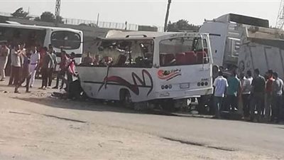 بالأسماء.. إصابة ١١ في انقلاب سيارة ربع نقل ببحر البقر ببورسعيد