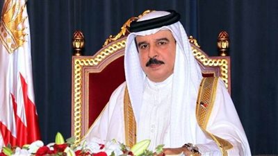 عاهل البحرين يرحب بدعوة 