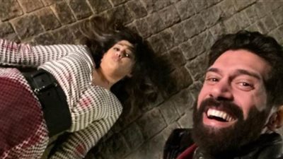 أحمد مجدي ينشر صورا من كواليس انتحار أيتن عامر بمسلسل فرصة ثانية