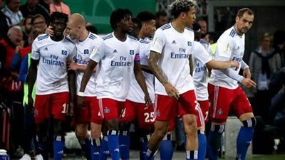 هامبورج يعلن خفض رواتب اللاعبين والجهاز الفني