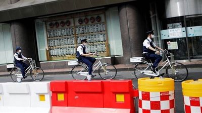 اليابان تدرس إنهاء حالة الطوارئ مبكرا في بعض مناطقها