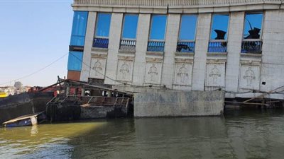 فشل محاولات إنقاذ عوامة جولدز جيم على كورنيش الدقي | صور