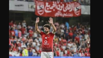 حسام غالي يحيي ذكرى مهرجان اعتزاله | صور