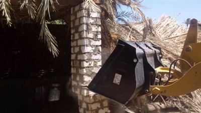 إزالة 19 حالة تعدٍ على أملاك الدولة والأراضي الزراعية بقنا | صور