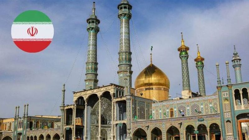 إيران تبدأ فتح المساجد