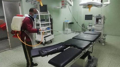 لمواجهة كورونا.. تطهير وتعقيم مستشفى وعيادات التأمين الصحي ببني سويف | صور