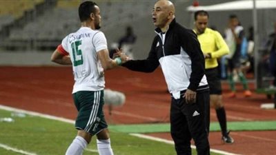 أحمد جمعة: حسام حسن كان هيكسر علينا أوضة اللبس.. ومكنتش بتكلم مع لاعبي المنتخب لهذا السبب