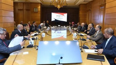 العصار يبحث مع محافظ الدقهلية إنشاء 3 مصانع لتدوير المخلفات