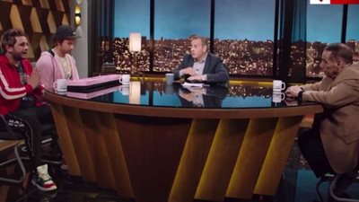 خناقة بين حلمى بكر وأبطال مسرح مصر بعد اتجاههم للغناء الشعبى فى 