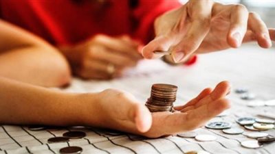 ما حكم التصدق من مال اختلط حلاله بالحرام؟.. المفتي السابق يجيب