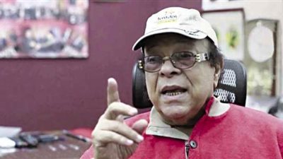 وزارة الثقافة تنعي إبراهيم نصر: رحل صاحب مدرسة الكوميديا المستقلة