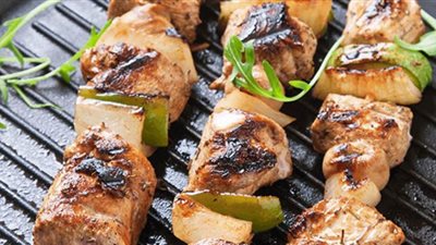 طريقة عمل الشيش طاووق بالخلطة | فيديو