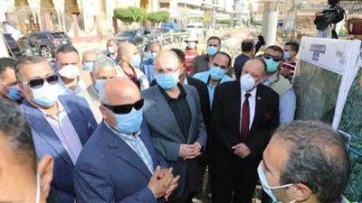 وزير النقل ومحافظ بني سويف يتفقدان سير العمل بمشروع  كوبري مزلقان المديرية | صور