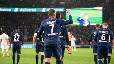 هاتف ذهب لكل لاعب في باريس سان جيرمان بعد التتويج بالدوري الفرنسي