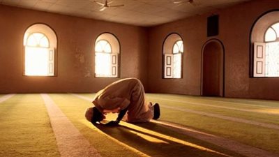 صلاة التهجد | فوائد صلاة التهجد في العشر الأواخر من رمضان