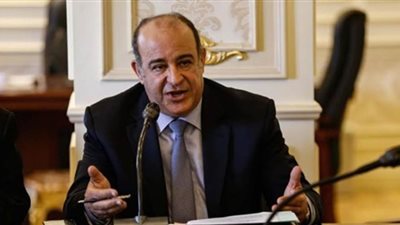 مجدي مرشد: الحظر الشامل فكرة فاشلة.. تهدد الاقتصاد ولن تمنع الإصابات