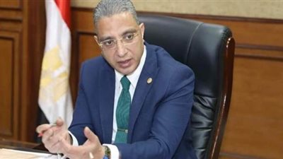 محافظ الفيوم يقررغلق المحال التجارية في٣ شوارع بوسط المدينة