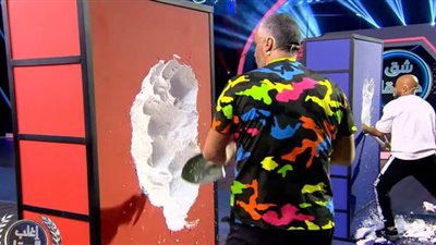 كفاح وصمود فارس كرم يمكنه من هزيمة السقا بلعبة 