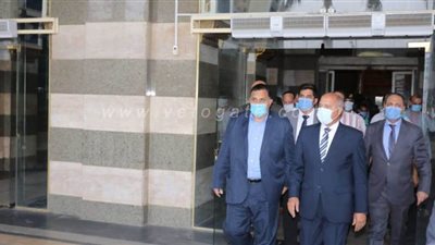 وزير النقل: المترو نقل اليوم 1.2 مليون راكب.. وينقل 1.3 مليون غدا