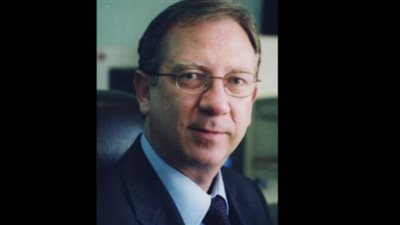 وفاة وزير الثقافة السوري الأسبق رياض عصمت بـ 